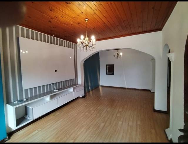 3 BEDROOM HOUSE FOR SALE IN NORTHCROFT